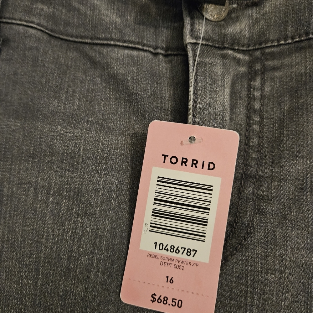 Gray Torrid jeans from Rebel Wilson line. Tags removed worn once. - Picture 4 of 10